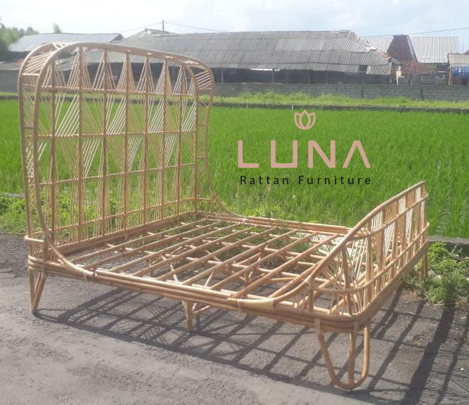 BIRGITTE - Rattan Bed Vintage