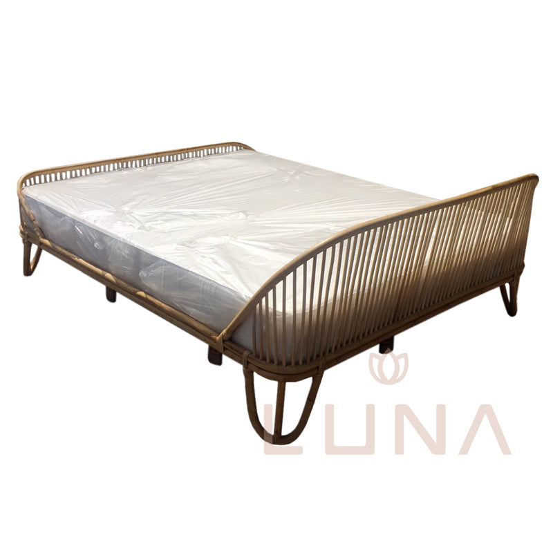 SOKA - Rattan Bed Vintage