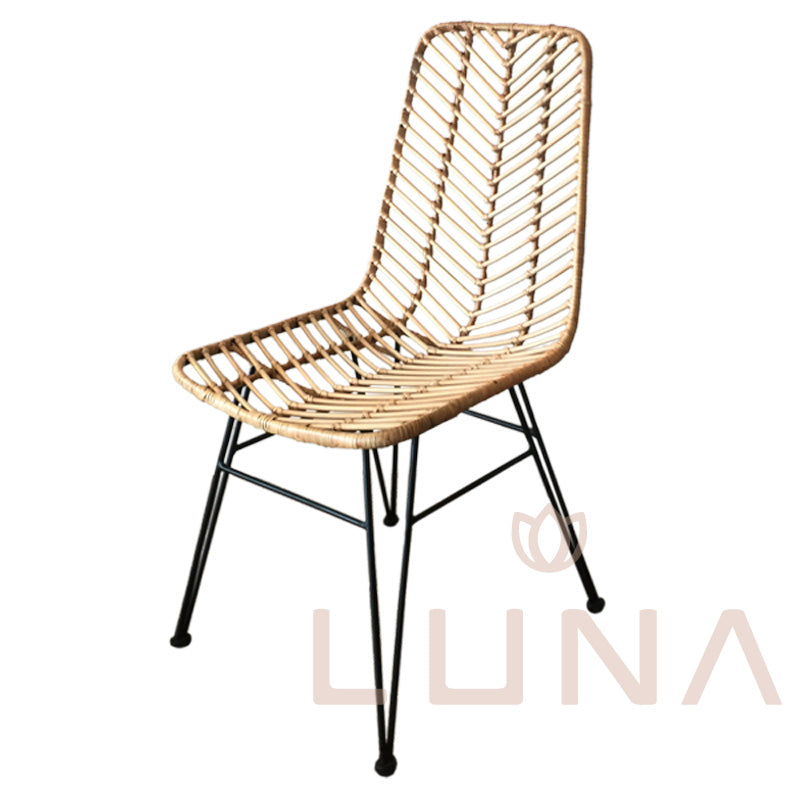 C35 - Dining Chair Triangle Weaving