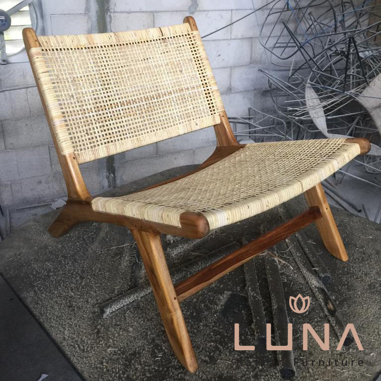 LAZY - Wood Chair with Rattan Weaving